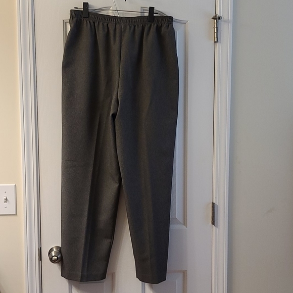NWOT Croft & Barrow Elastic Waist Dress Slacks - Picture 2 of 3